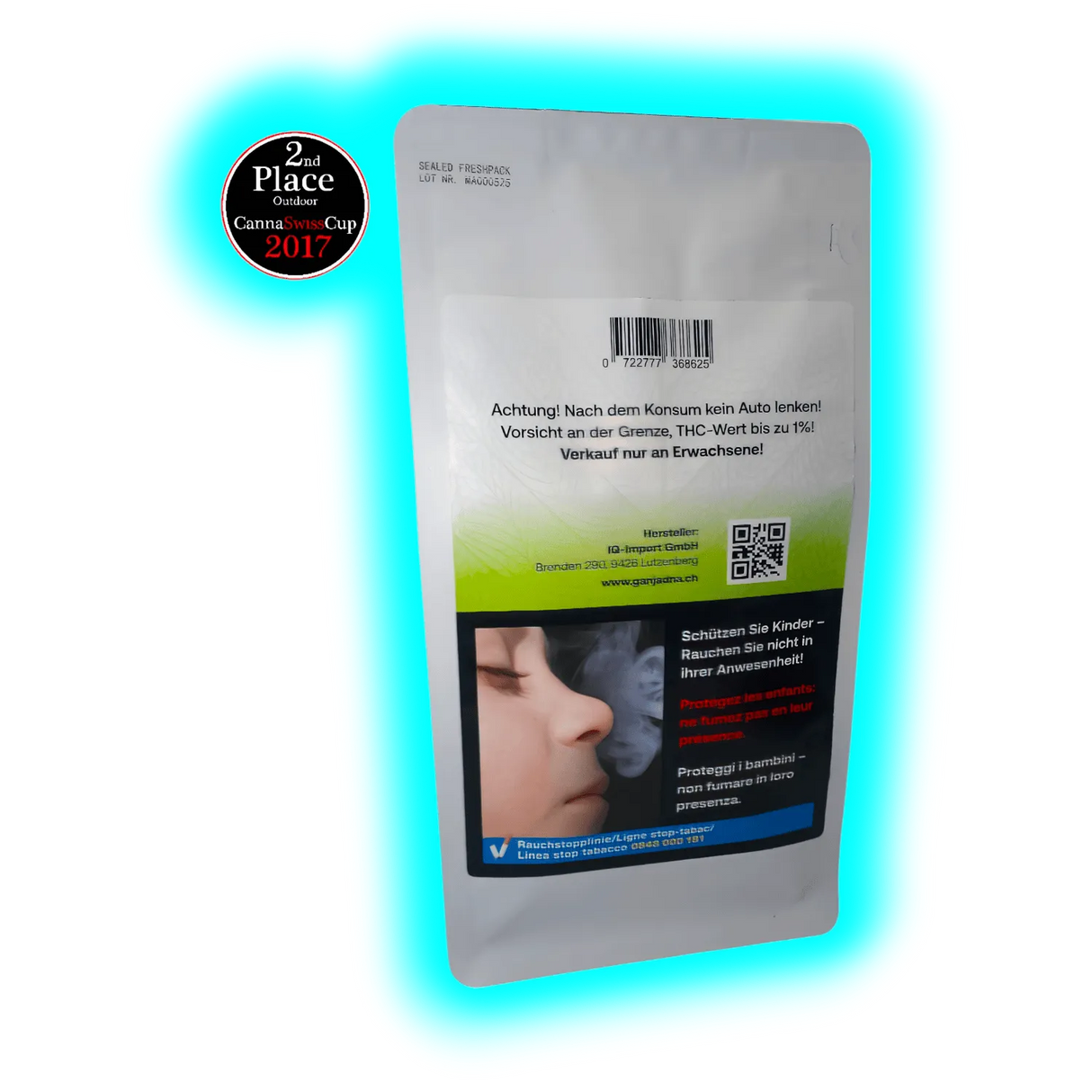 Verpackung mit Warnhinweisen zu THC-Gehalt und Verkauf nur an Erwachsene sowie einem Aufkleber für den 2. Platz beim CannaSwiss Cup 2017