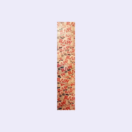 "RAW Grip Tape 1 für Skateboards – Langlebiges Grip Tape mit RAW-Logo, bietet maximalen Halt und Kontrolle für Street- und Rampen-Skating."