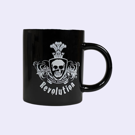 "Tasse Revolution – stabile Keramiktasse mit Revolution-Aufdruck, 300 ml, spülmaschinenfest und ideal für heiße Getränke."