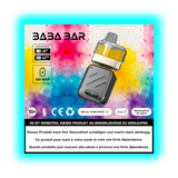 Elektronisches Vape-Gerät mit transparentem Tank und digitaler Anzeige vor buntem Hintergrund mit Produktinformationen und Warnhinweisen in mehreren Sprachen
