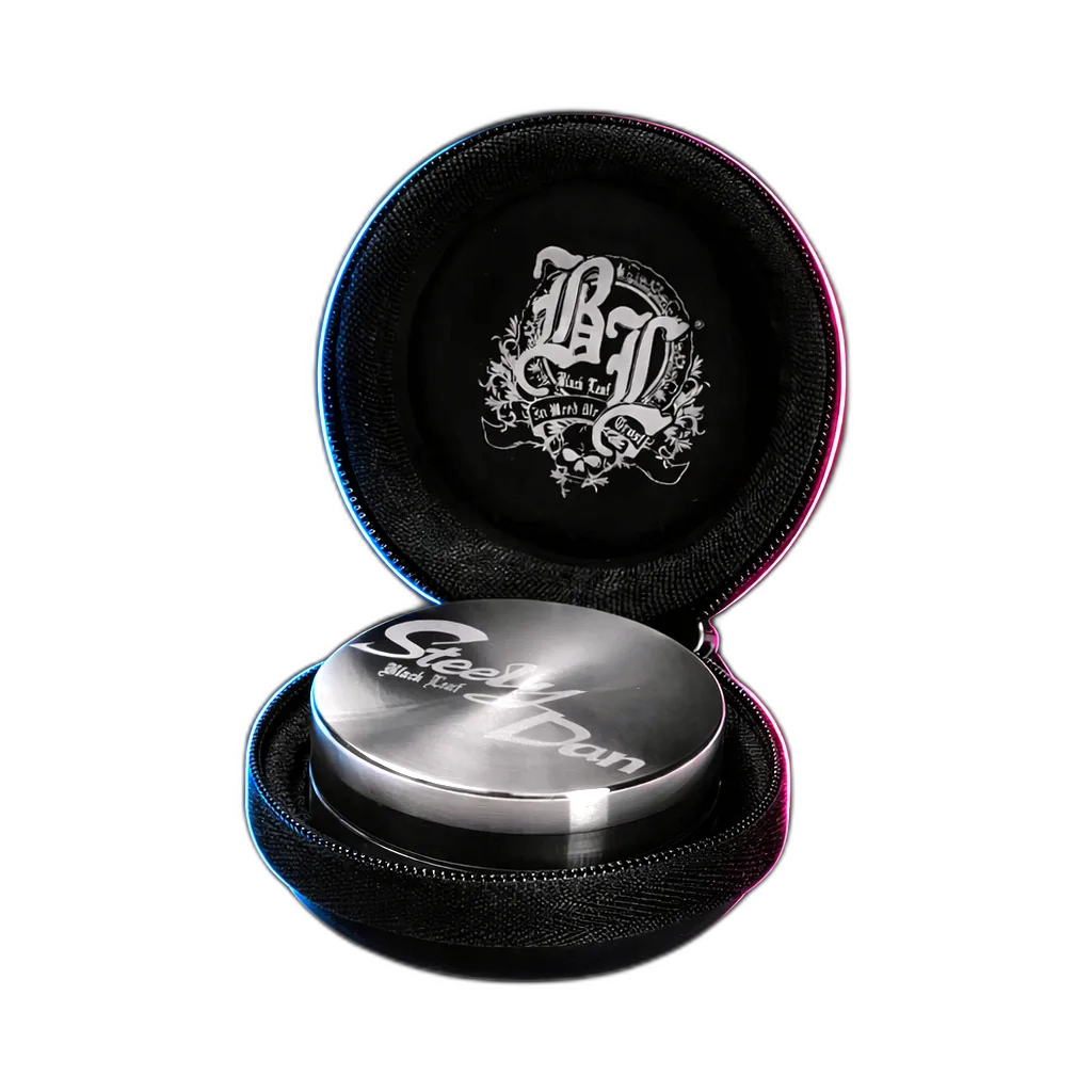 Black Leaf Steely Dan Edelstahl Grinder 2-teilig in der Frontansicht