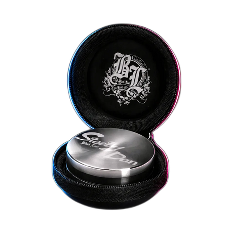 Black Leaf Steely Dan Edelstahl Grinder 2-teilig in der Frontansicht