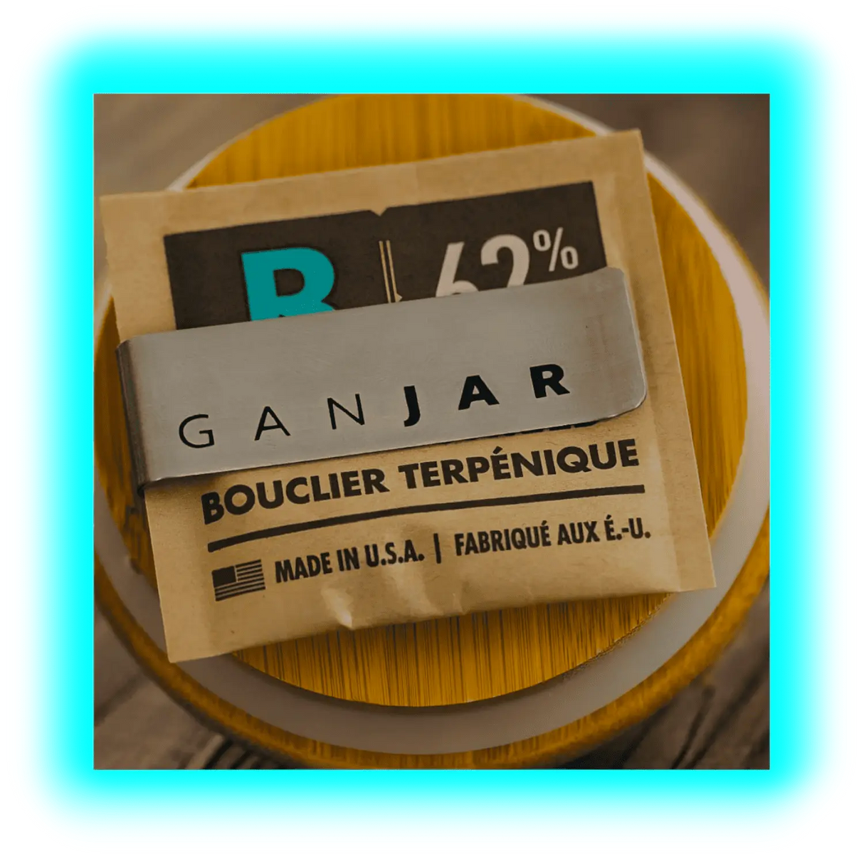 Ganjar F Deep Black