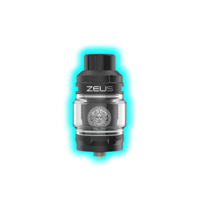 Nahaufnahme eines schwarzen Geek Vape Zeus Sub-Ohm-Tanks mit 5-ml-Glas und weißer Aufschrift 'ZEUS'