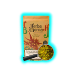 Verpackung mit der Aufschrift 'Herba di Berna swiss made outdoor' und 'CBD Watermelon 45 g / 40 CHF' mit einer Vergrößerung auf getrocknete Pflanzenblüten.