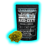 Detailansicht Red City Black Edition Critical. Indoor-Qualität, schwarzes Label-Design mit CBD-Blüte und Warntexten (DE/FR/IT).