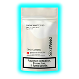 Nahaufnahme: Snow White CBG Flowers. Label mit Slow Farm SA Herstellerhinweis, Schweizer Herkunft und Warntexten