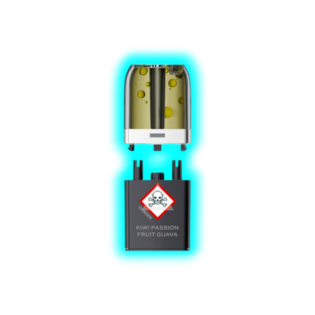 Nahaufnahme eines transparenten Pods mit gelblicher Flüssigkeit und eines schwarzen Containers mit Totenkopfsymbol 