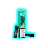 Zwei schwarze Wyld Duo Pod Arctic Mint E-Zigaretten vor und neben einer grünen Verpackung mit Warnhinweis